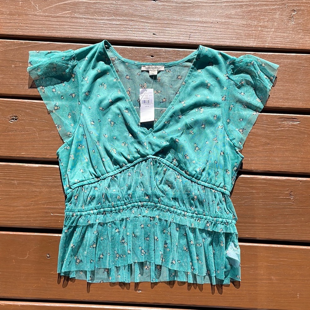 American Eagle green floral mesh blouse, size medium. Brand new with tag!